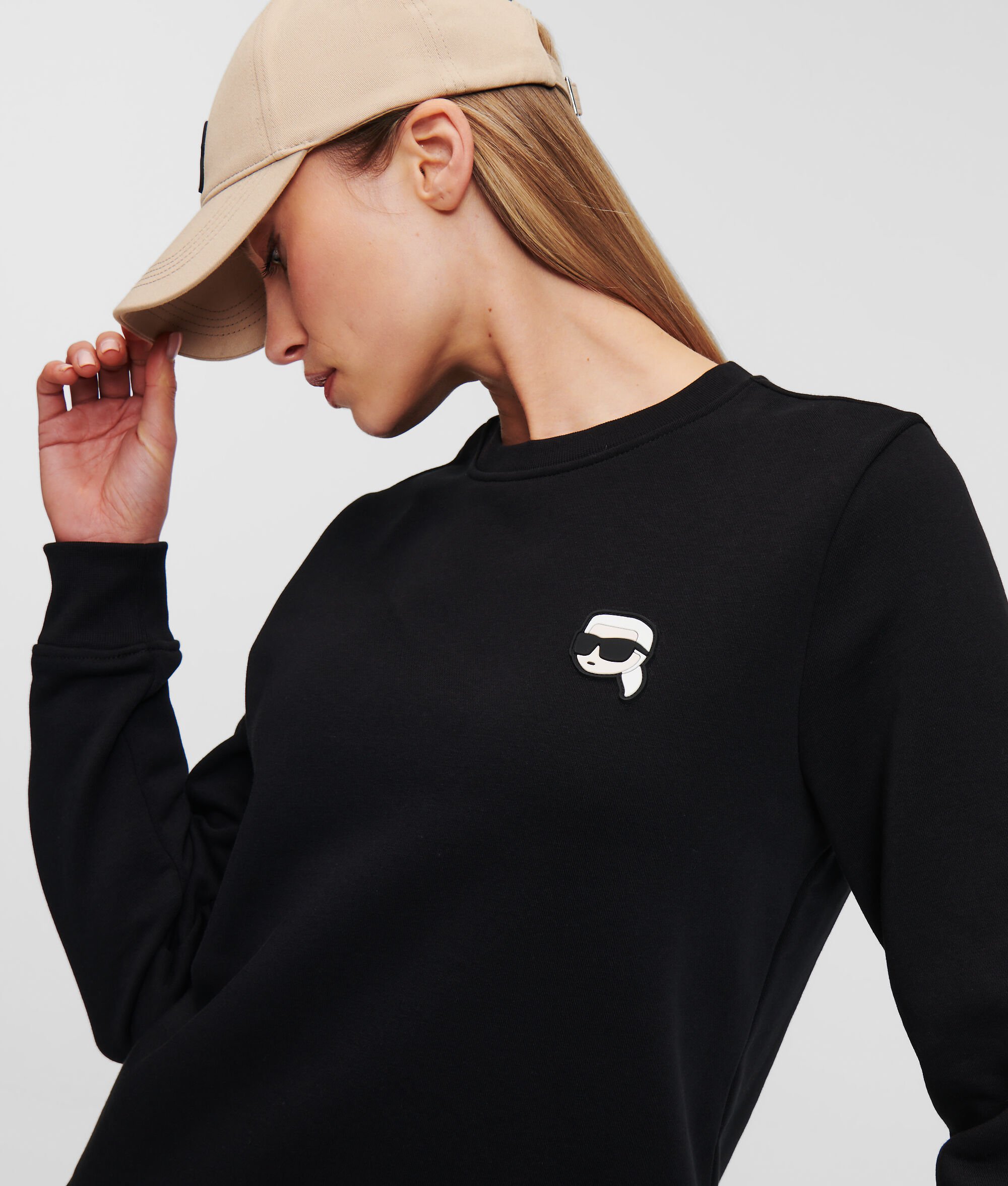 (image for) Stand Out From The Crowd K/Ikonik Patch SWEATSHIRT